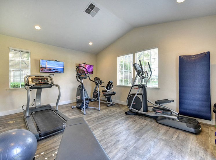 Apartments in Rocklin CA - 24 Hour Indoor Fitness Center With State of the Art Equipment